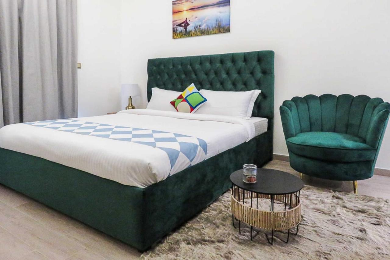 Oyo 860 Studio Apartment, Maya Tower 4, Jumeirah Village Triangle Dubai Luaran gambar