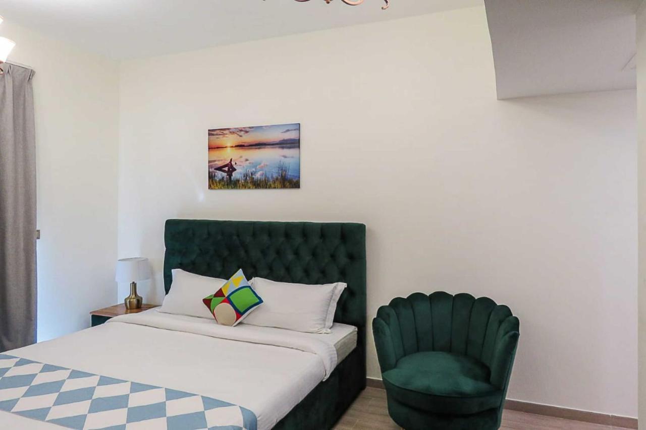 Oyo 860 Studio Apartment, Maya Tower 4, Jumeirah Village Triangle Dubai Luaran gambar