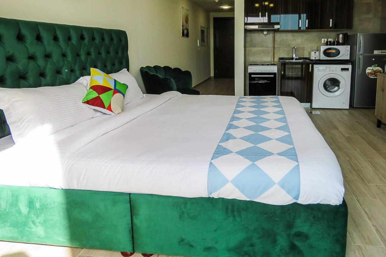 Oyo 860 Studio Apartment, Maya Tower 4, Jumeirah Village Triangle Dubai Luaran gambar