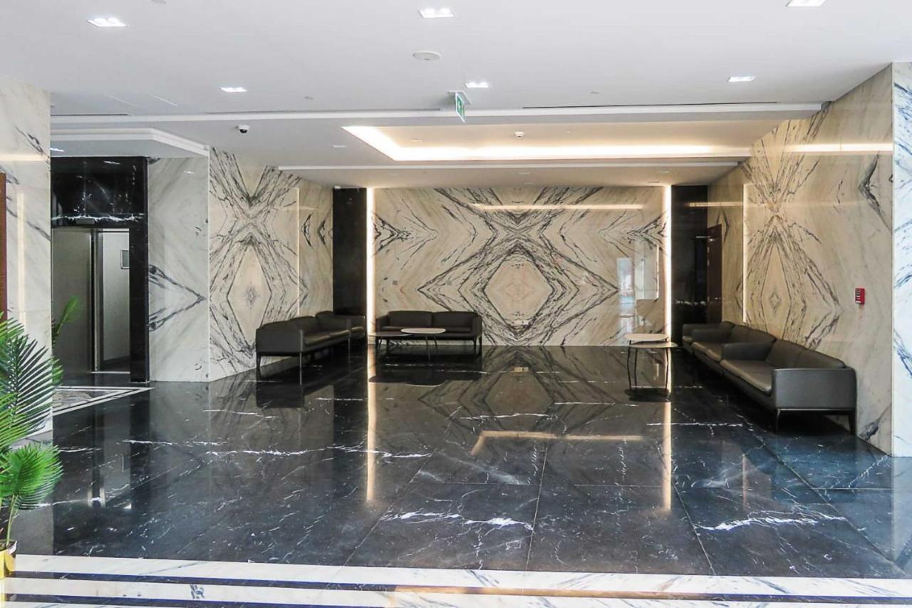 Oyo 860 Studio Apartment, Maya Tower 4, Jumeirah Village Triangle Dubai Luaran gambar