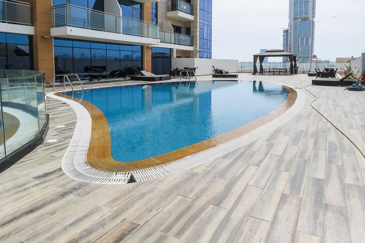 Oyo 860 Studio Apartment, Maya Tower 4, Jumeirah Village Triangle Dubai Luaran gambar
